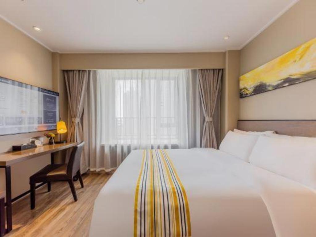 Home Inn Plus Shanghai New International Expo Center Yushan Road Yuanshen Sports Exterior photo