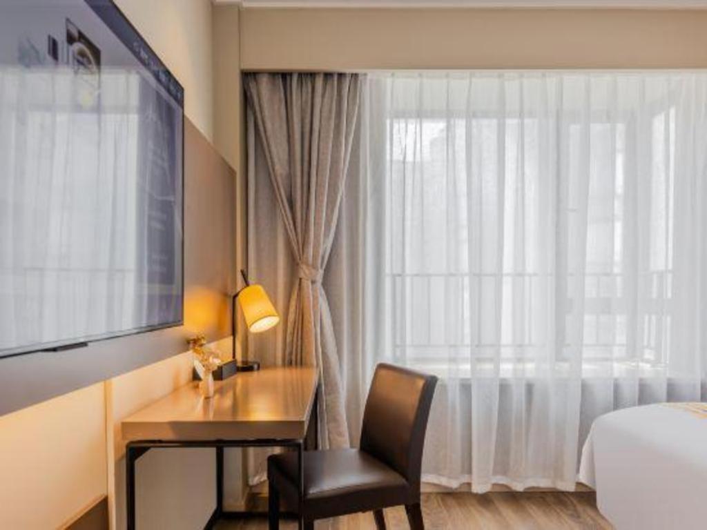 Home Inn Plus Shanghai New International Expo Center Yushan Road Yuanshen Sports Exterior photo